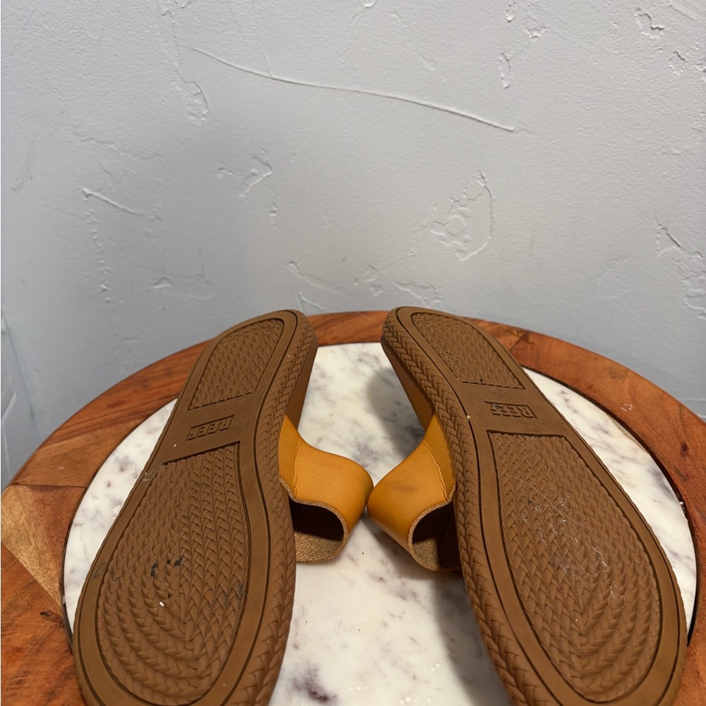 Reef Slide Sandals - Picture 3 of 3